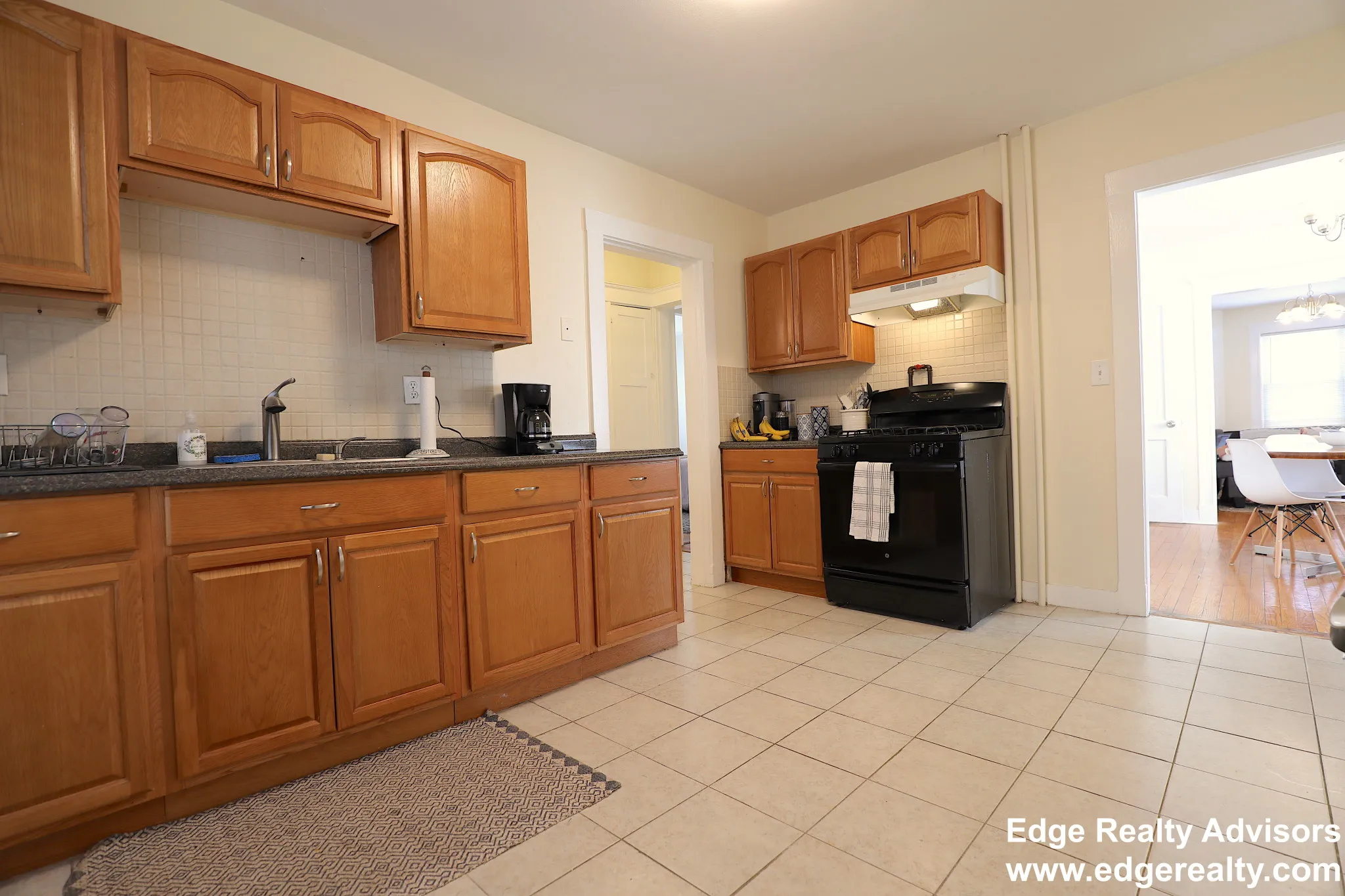 3 bed, 1 bath apartment for rent at 23 Claymoss Rd Unit 1, Brighton — photo 3 of 13