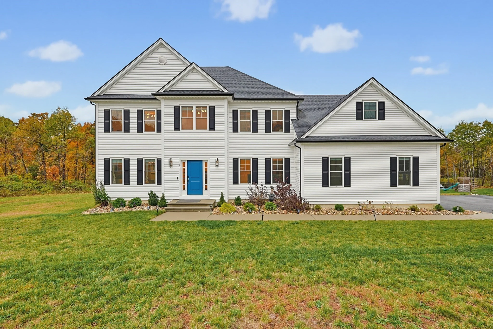 4 bed, 3 bath apartment for rent at 23 Clearview St, Grafton