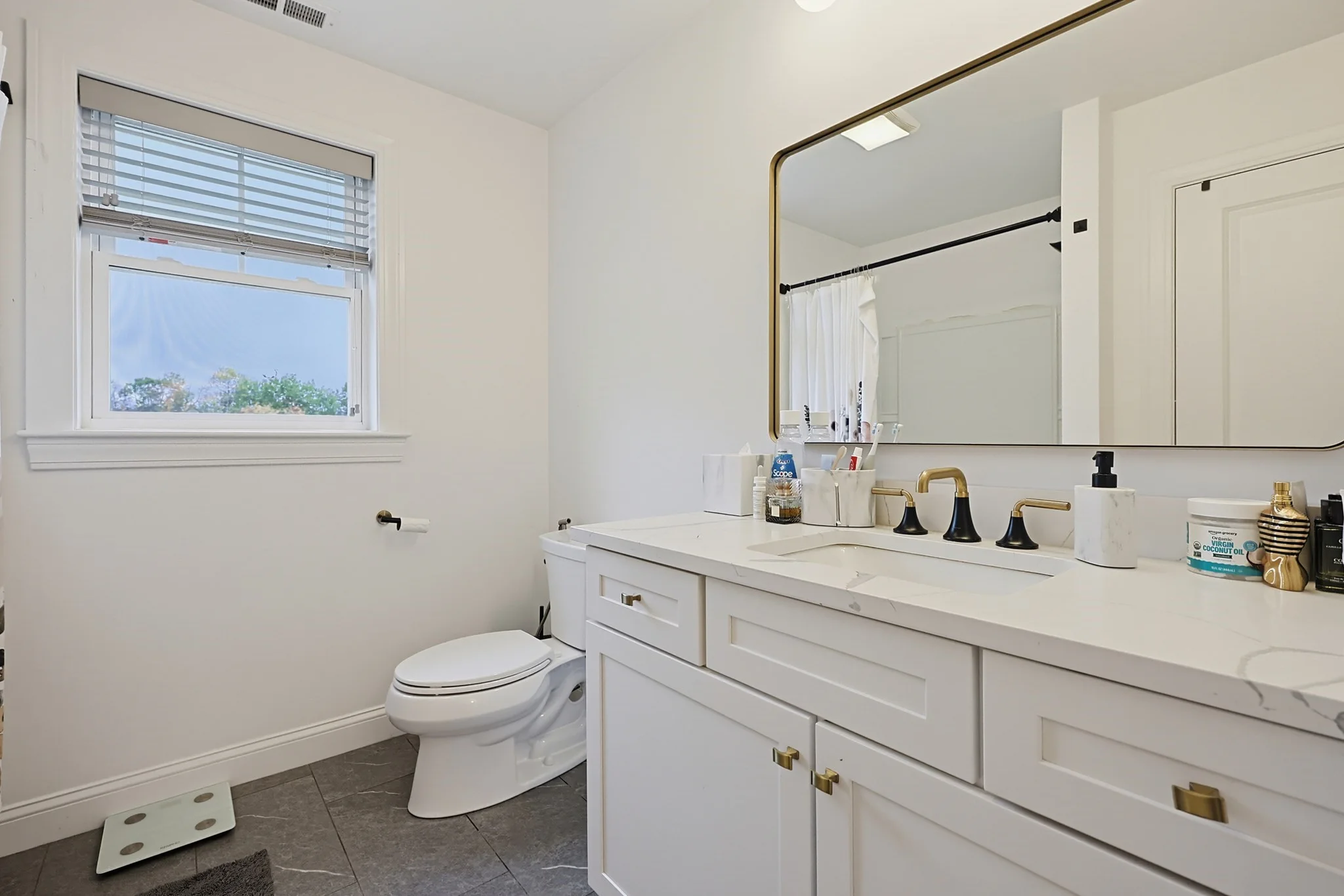 4 bed, 3 bath apartment for rent at 23 Clearview St, Grafton — photo 37 of 42