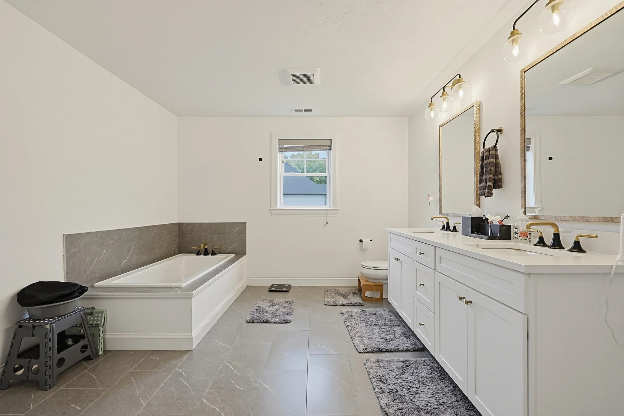 4 bed, 3 bath apartment for rent at 23 Clearview St, Grafton — photo 33 of 42