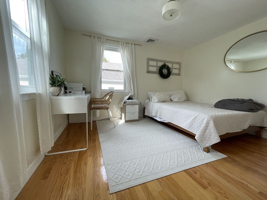6 bed, 2 bath apartment for rent at 23 Clyde Ter, Arlington — photo 11 of 23