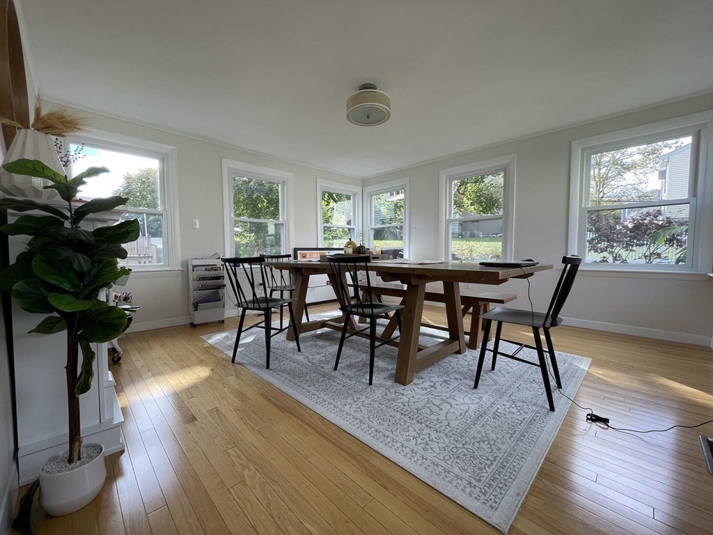 6 bed, 2 bath apartment for rent at 23 Clyde Ter, Arlington — photo 4 of 23