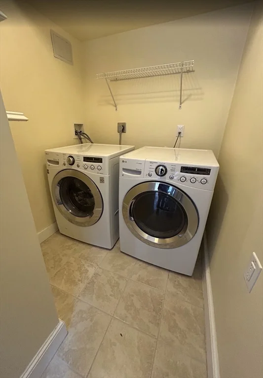 2 bed, 1 bath apartment for rent at 23 Converse St Unit 1, Wakefield — photo 5 of 15