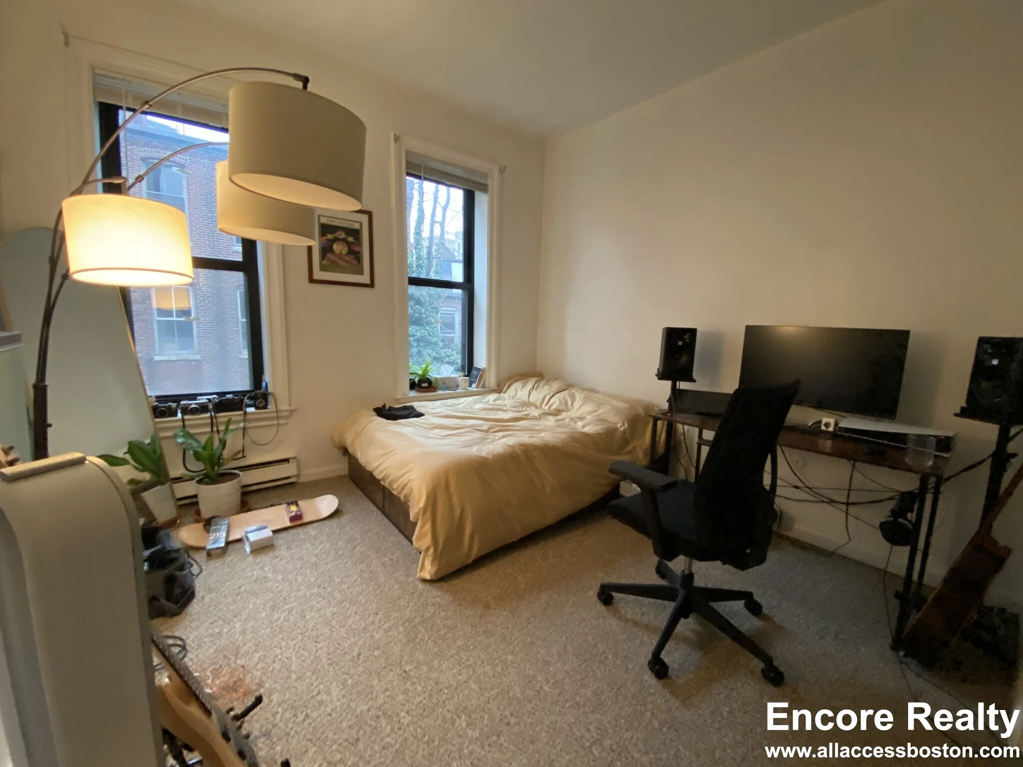 3 bed, 1.5 bath apartment for rent at 23 Cortes St Unit 7, Back Bay — photo 4 of 10