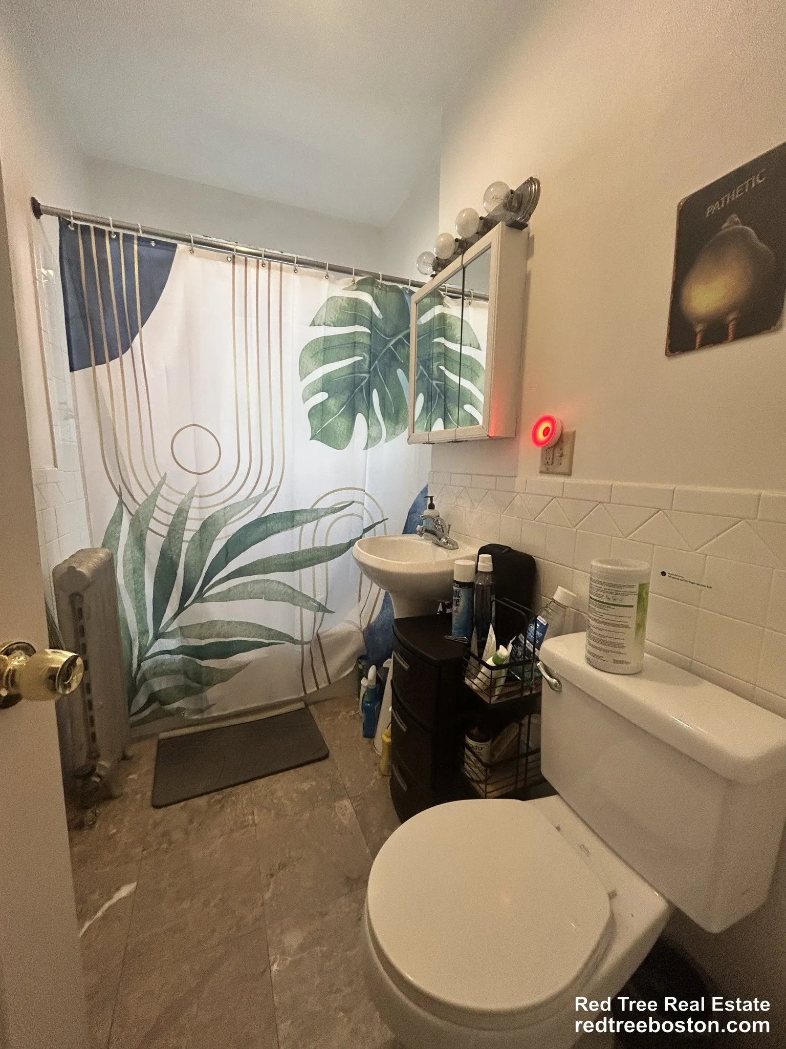 4 bed, 1 bath apartment for rent at 23 Cummings Rd Unit 1, Brighton — photo 4 of 13