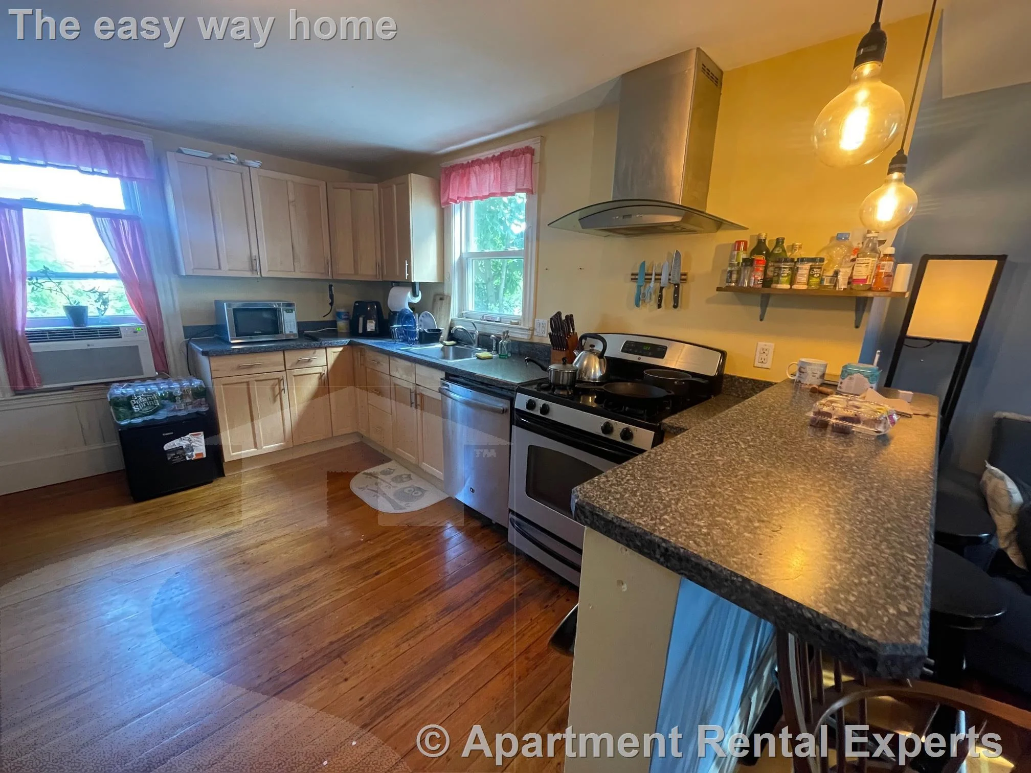 4 bed, 2 bath apartment for rent at 23 Curtis St Unit 2, Teele Square — photo 8 of 21