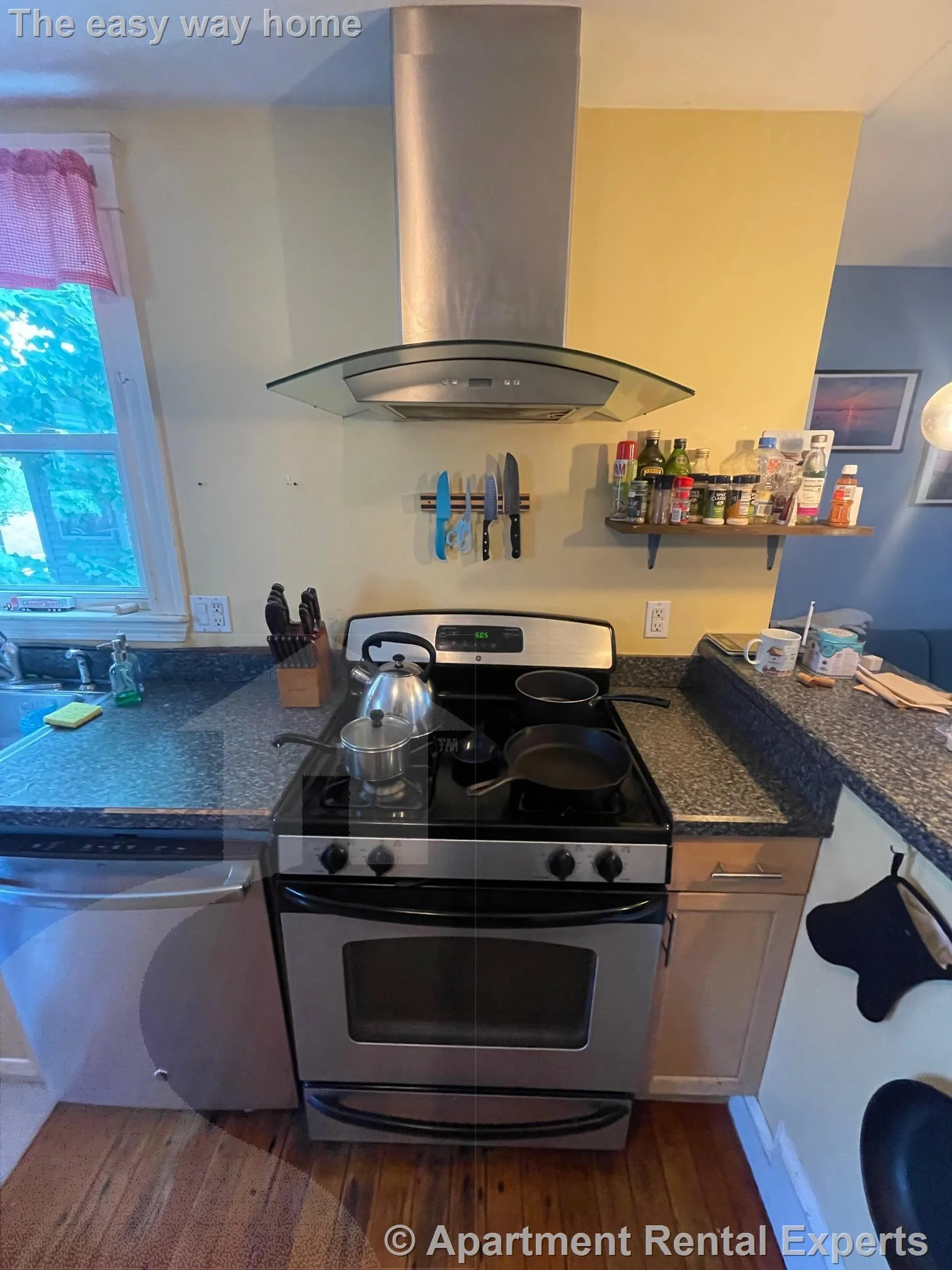 4 bed, 2 bath apartment for rent at 23 Curtis St Unit 2, Teele Square — photo 9 of 21