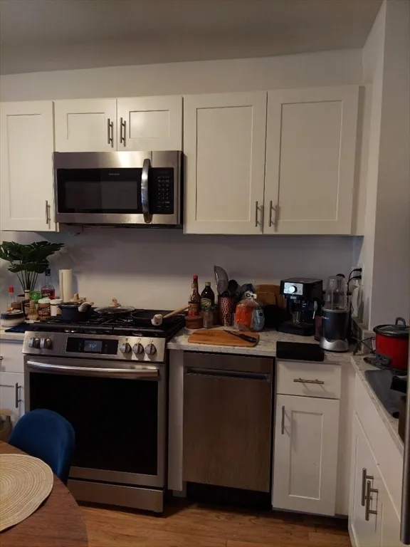 1 bed, 1 bath apartment for rent at 23 Dartmouth Pl Unit 3, South End — photo 3 of 11