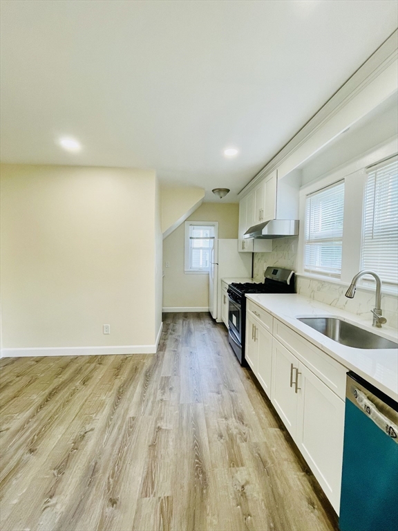2 bed, 1 bath apartment for rent at 23 Dartmouth Unit 1, Quincy — photo 3 of 10