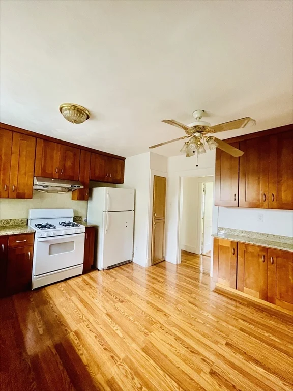 4 bed, 1 bath apartment for rent at 23 Dartmouth Unit 2, Quincy — photo 1 of 11