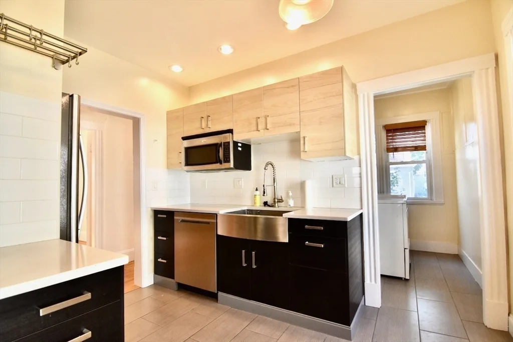 2 bed, 1 bath apartment for rent at 23 Denny St Unit 2, Dorchester — photo 12 of 21