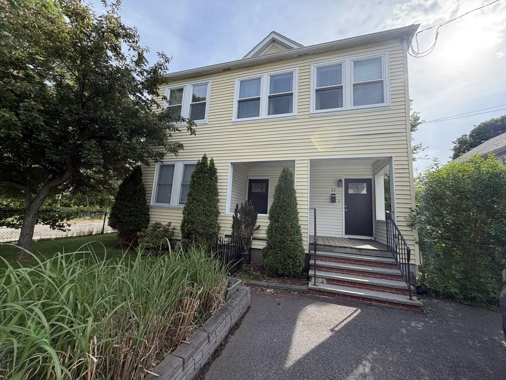 2 bed, 1 bath apartment for rent at 23 Derby Rd Unit 1, Nonantum — photo 24 of 25