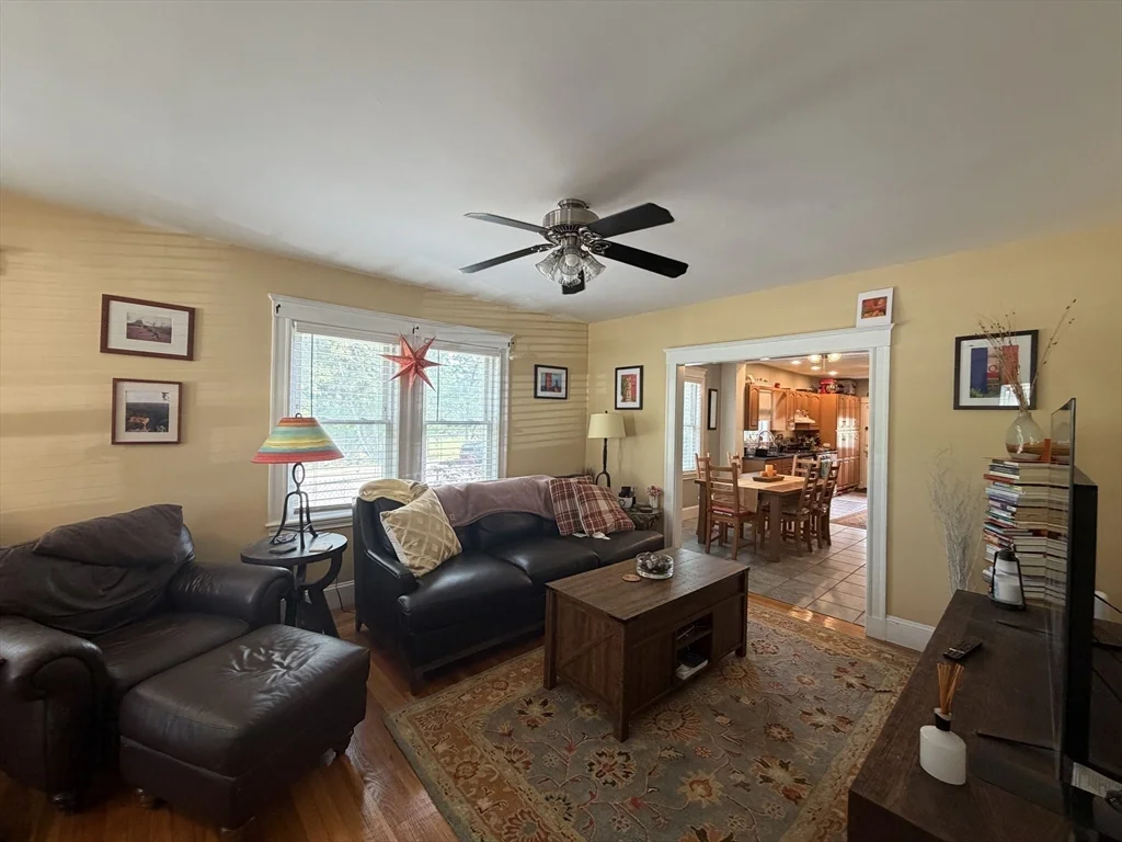 2 bed, 1 bath apartment for rent at 23 Derby Rd Unit 1, Nonantum — photo 12 of 25