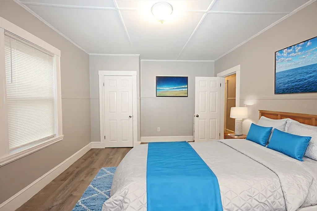 3 bed, 1 bath apartment for rent at 23 Des Moines Rd Unit 2, Quincy — photo 3 of 22