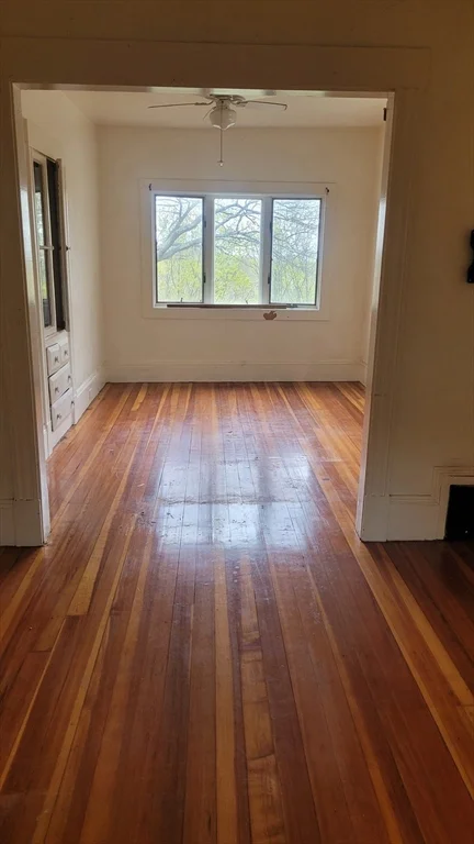 4 bed, 1 bath apartment for rent at 23 Desmond Rd Unit 2, Edgeworth — photo 6 of 17