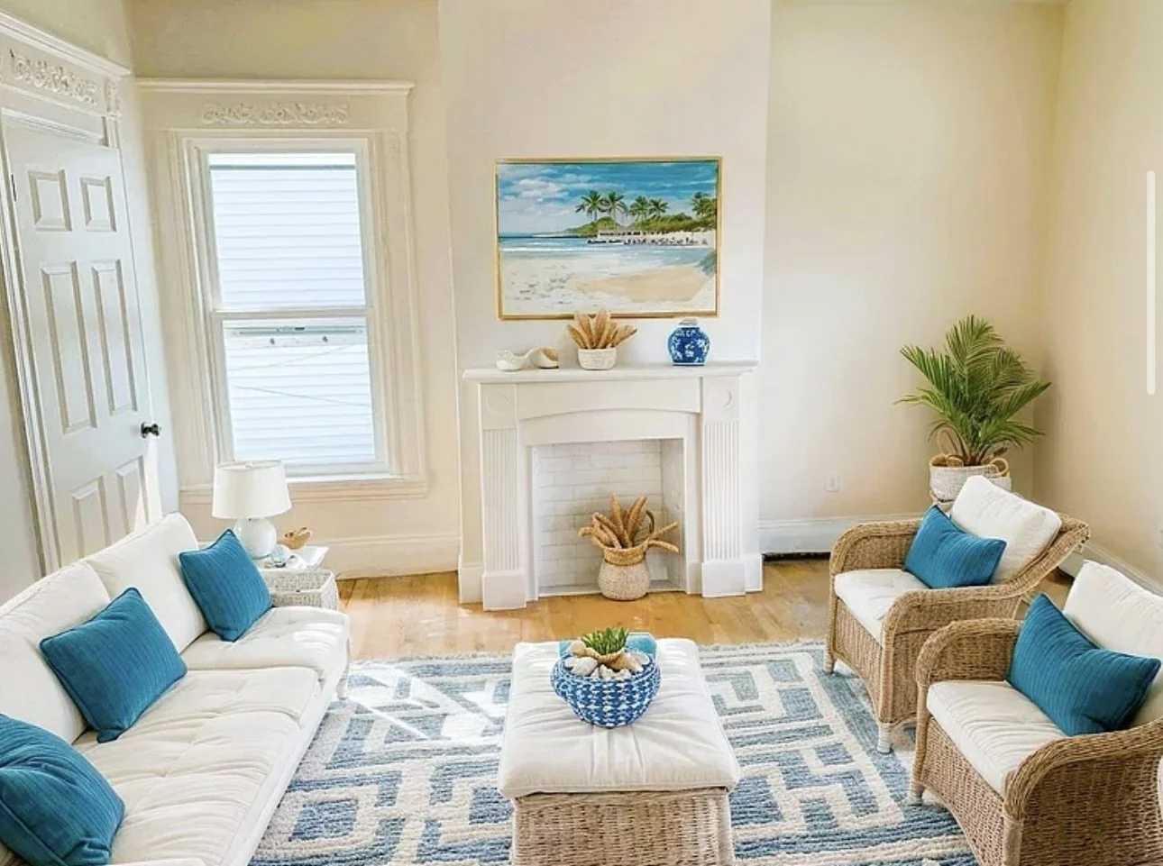 6 bed, 2 bath apartment for rent at 23 Dexter St, South Boston — photo 3 of 17