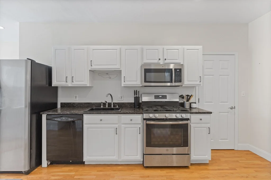 2 bed, 1 bath apartment for rent at 23 Dorchester St Unit 1, South Boston — photo 4 of 16