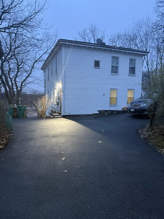 2 bed, 1 bath apartment for rent at 23 Echo Grove Unit 3, Lynn — photo 12 of 13