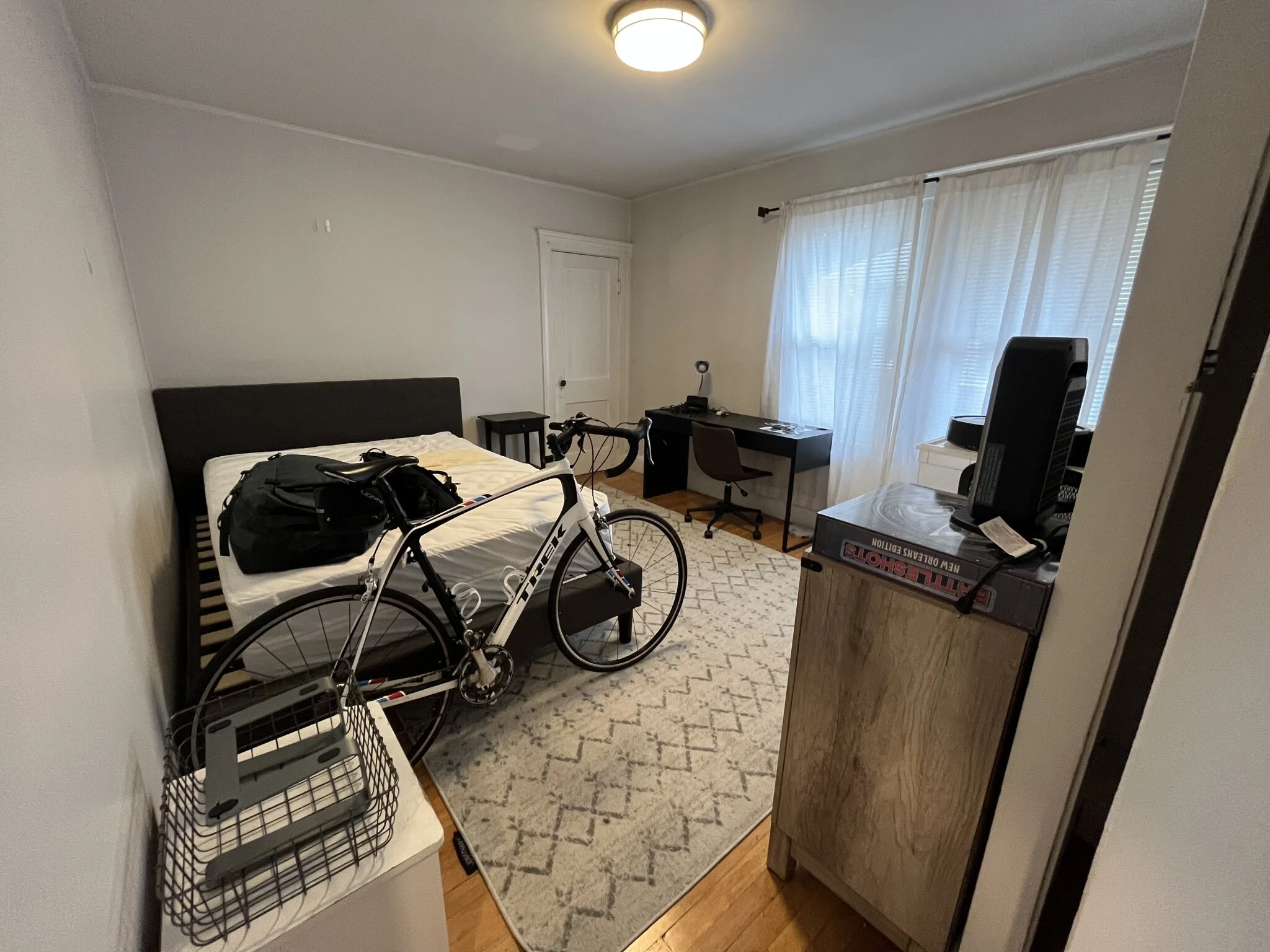 4 bed, 1 bath apartment for rent at 23 Edison Ave Unit 2, Tufts University — photo 5 of 12