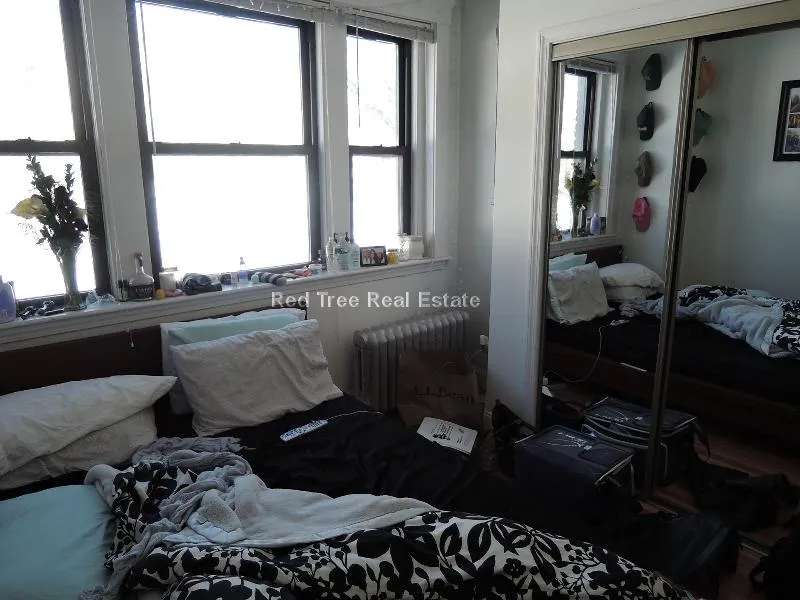 4 bed, 2 bath apartment for rent at 23 Egremont Rd Unit 3, Brighton — photo 14 of 14