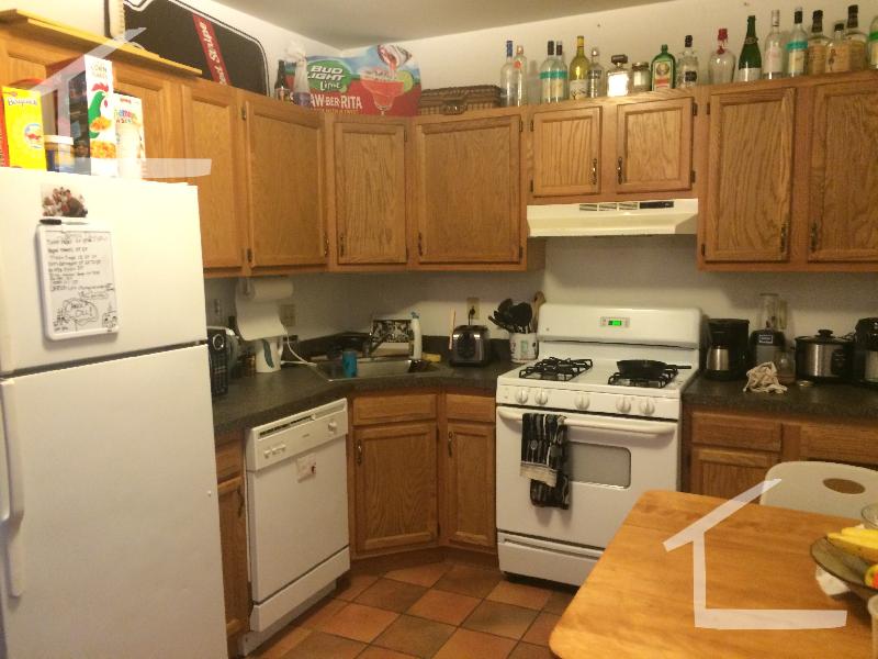 4 bed, 2 bath apartment for rent at 23 Egremont Rd Unit 4, Brighton