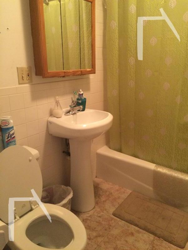 4 bed, 2 bath apartment for rent at 23 Egremont Rd Unit 4, Brighton — photo 4 of 4