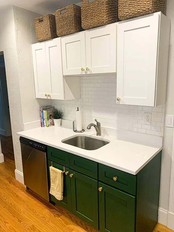 2 bed, 1 bath apartment for rent at 23 Elm St Unit 1, Dorchester — photo 11 of 20