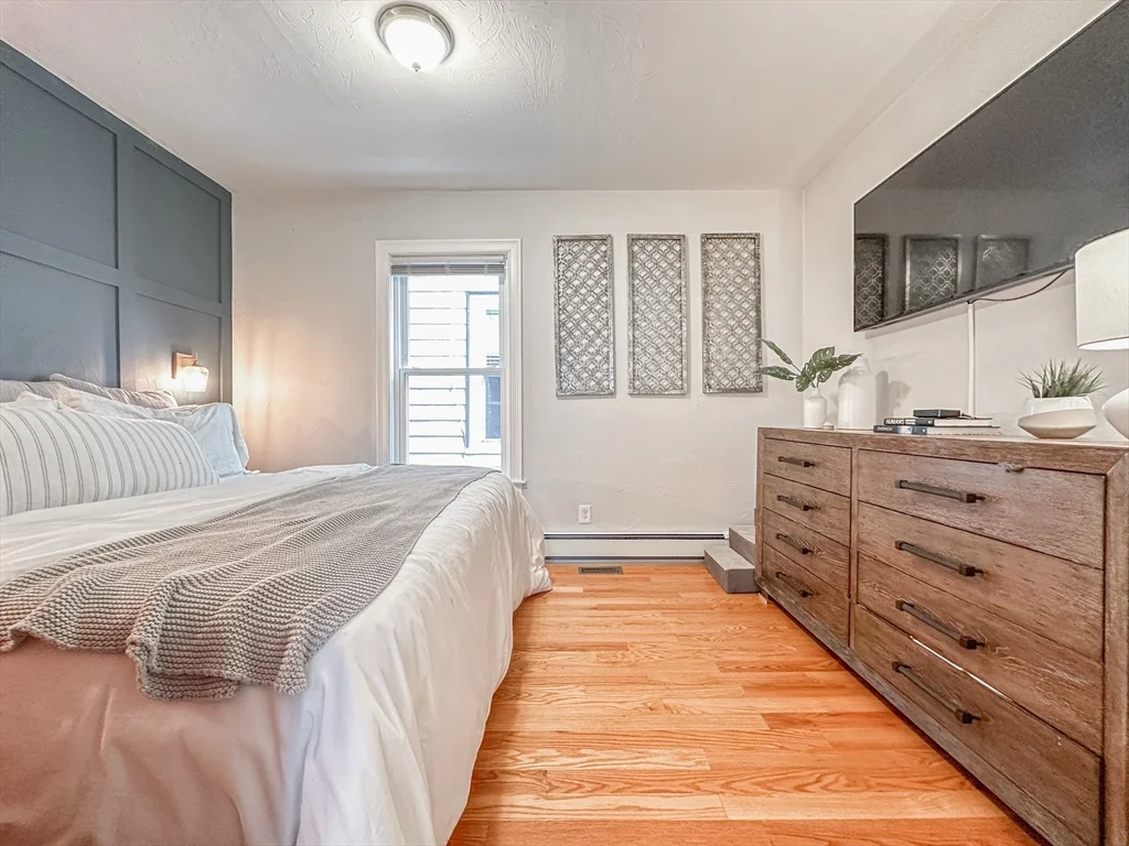 2 bed, 1 bath apartment for rent at 23 Elm St Unit 1, Dorchester — photo 15 of 20