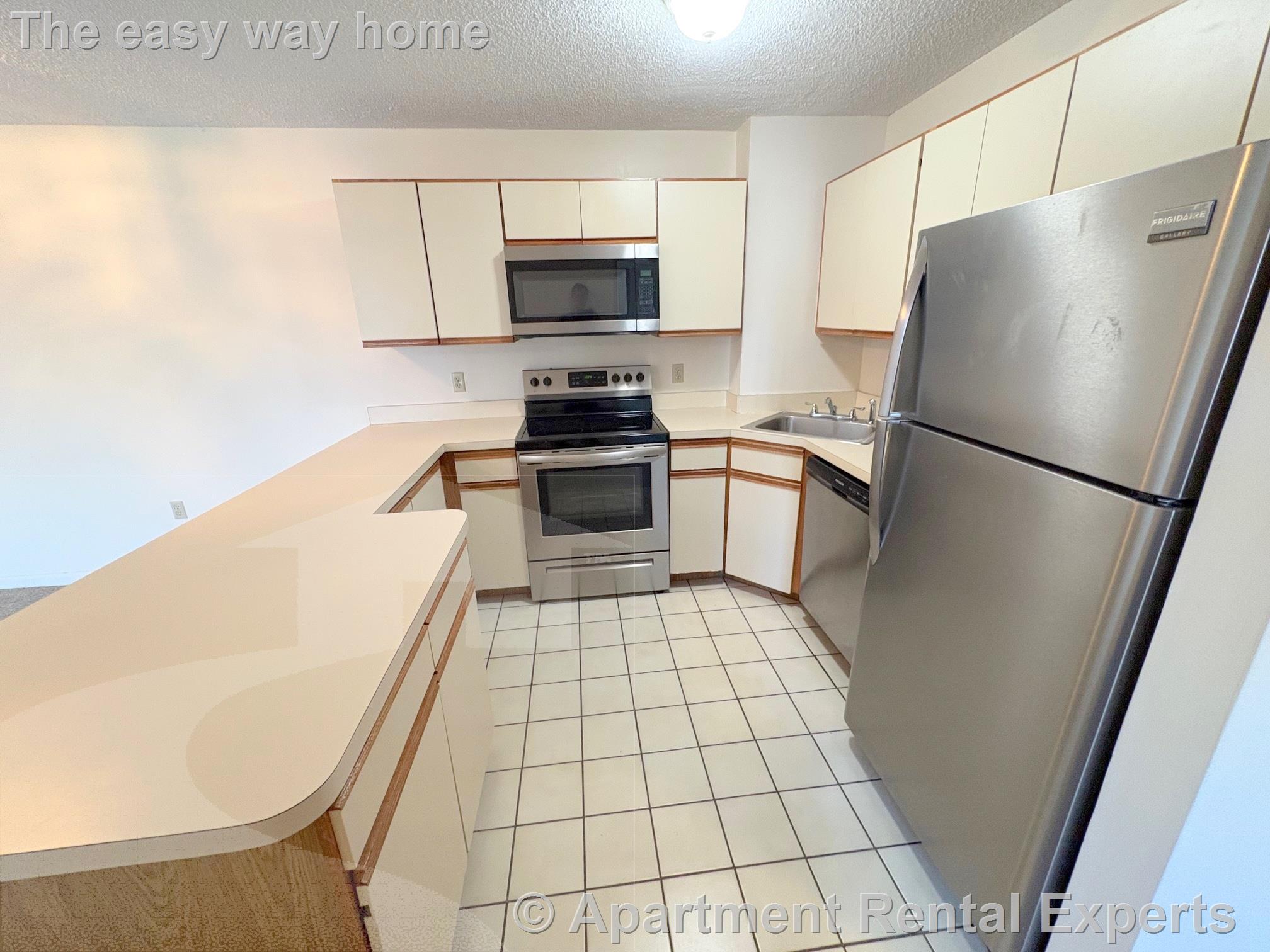 2 bed, 2 bath apartment for rent at 23 Elm St Unit 301, Porter Square — photo 3 of 15