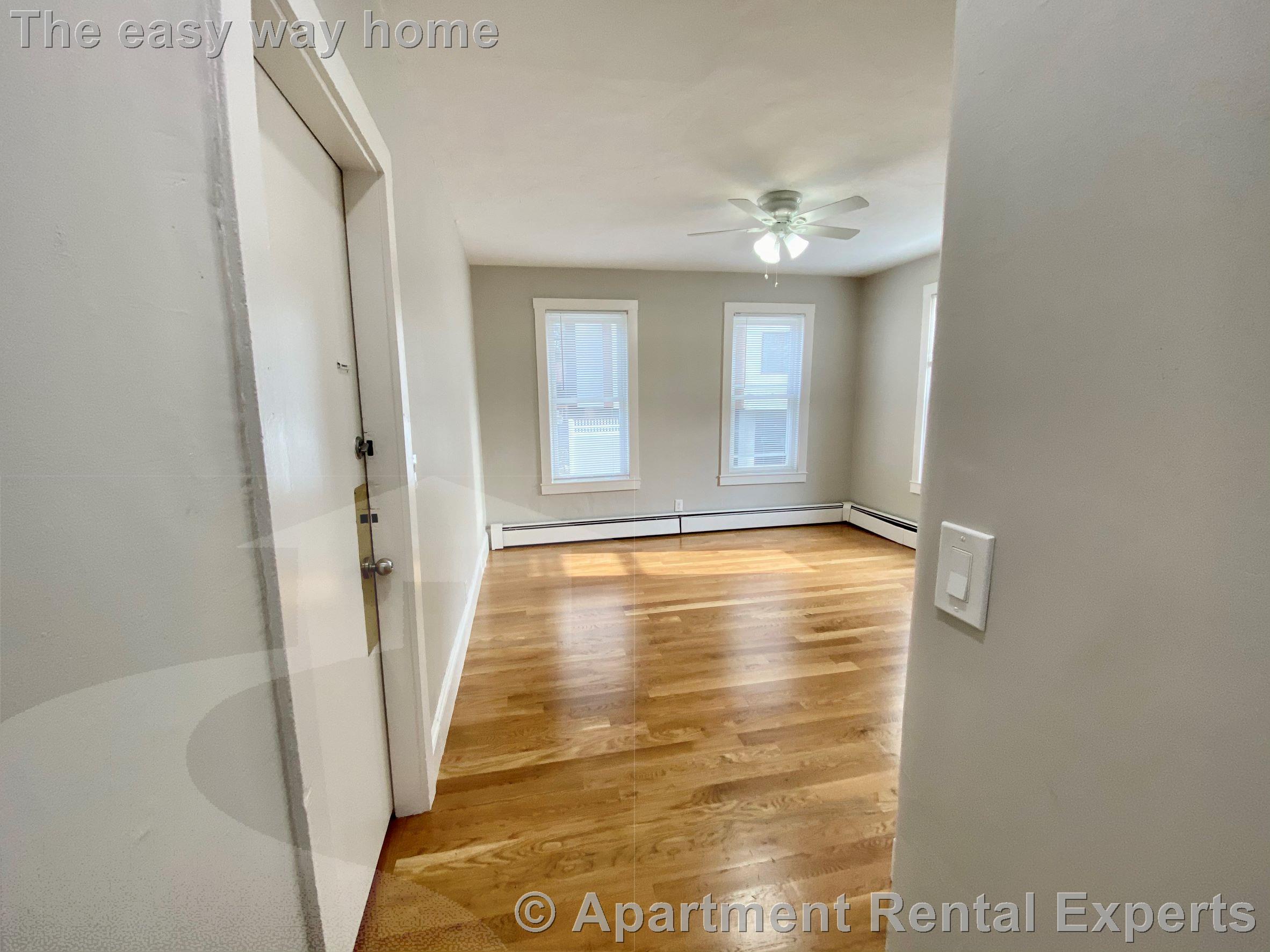 3 bed, 1 bath apartment for rent at 23 Elmer St Unit 1, Harvard Square — photo 11 of 17