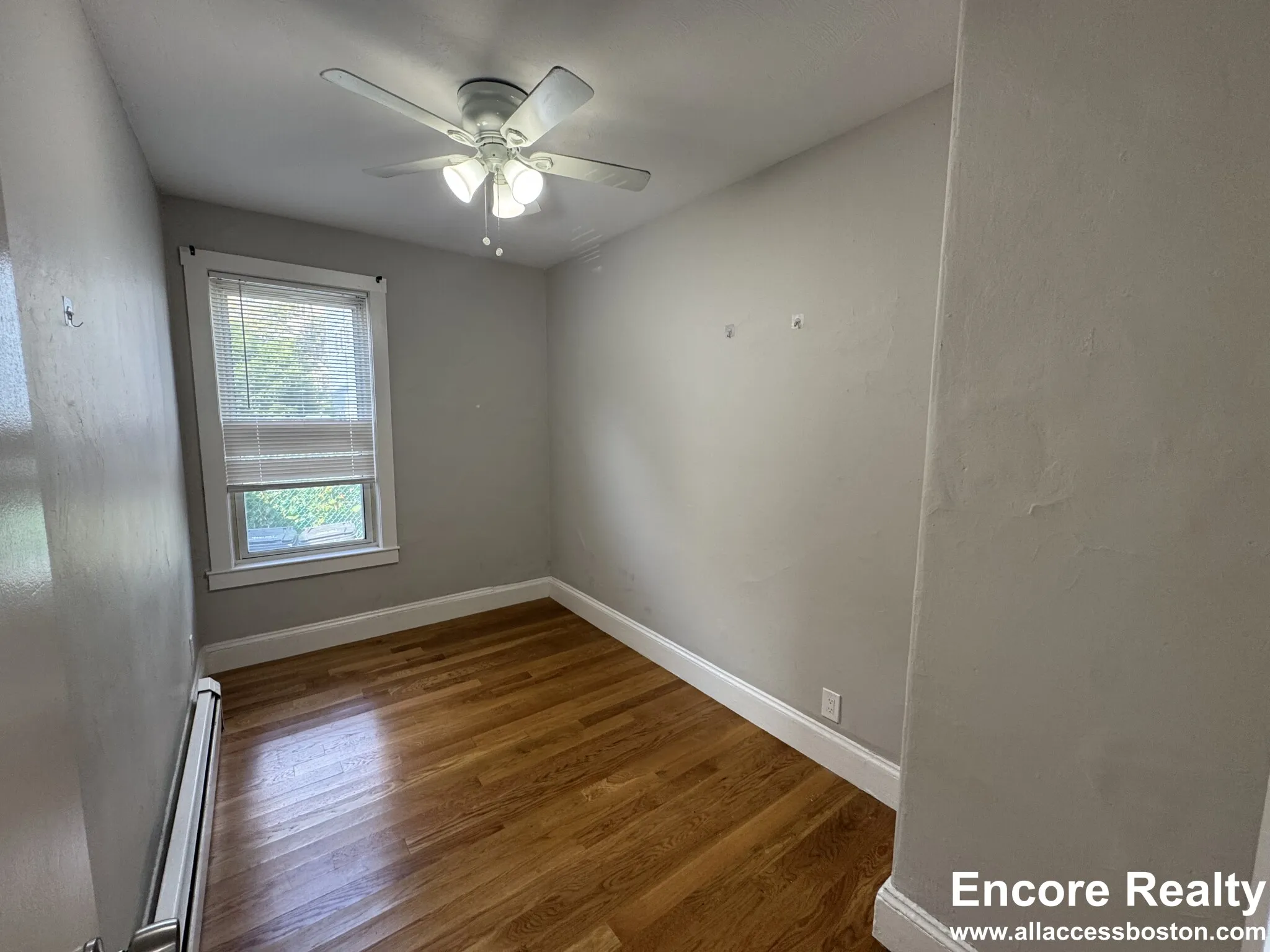 2 bed, 1 bath apartment for rent at 23 Elmer St Unit 1a, Riverside — photo 8 of 15