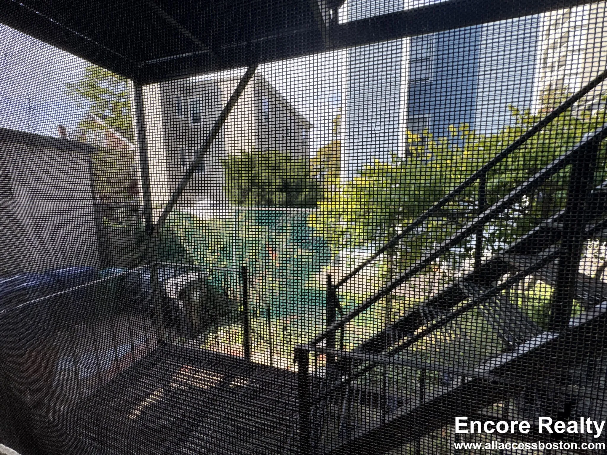 2.5 bed, 1 bath apartment for rent at 23 Elmer St Unit 1M, Riverside — photo 7 of 15