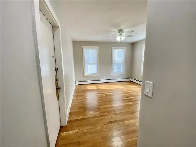 3 bed, 1 bath apartment for rent at 23 Elmer St Unit 2, Riverside — photo 11 of 17