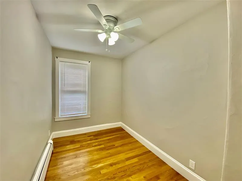 3 bed, 1 bath apartment for rent at 23 Elmer St Unit 2, Riverside — photo 15 of 17