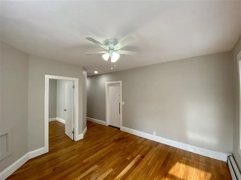 3 bed, 1 bath apartment for rent at 23 Elmer St Unit 2, Riverside — photo 7 of 17