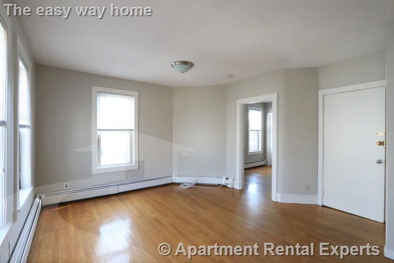 2 bed, 1 bath apartment for rent at 23 Elmer St Unit 3, Riverside — photo 13 of 16