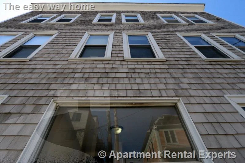 2 bed, 1 bath apartment for rent at 23 Elmer St Unit 3, Riverside — photo 14 of 16