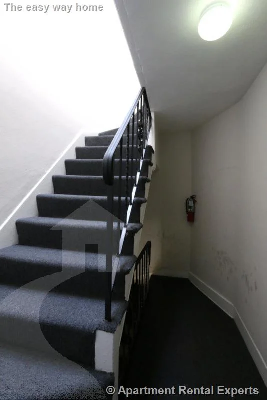 2 bed, 1 bath apartment for rent at 23 Elmer St Unit 3, Riverside — photo 15 of 16