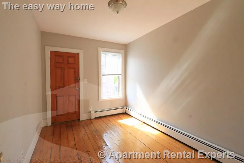 2 bed, 1 bath apartment for rent at 23 Elmer St Unit 3, Riverside — photo 5 of 16