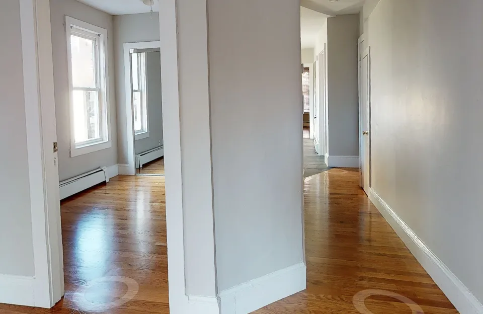 3 bed, 1 bath apartment for rent at 23 Elmer St Unit 7, Riverside — photo 2 of 7