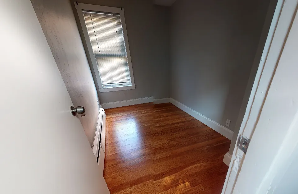 3 bed, 1 bath apartment for rent at 23 Elmer St Unit 7, Riverside — photo 6 of 7