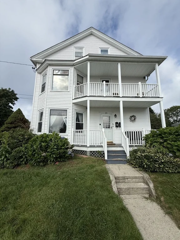 3 bed, 1 bath apartment for rent at 23 Emerald Ave Unit 1, Webster