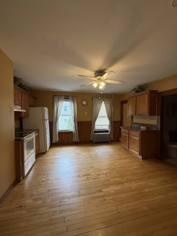 3 bed, 1 bath apartment for rent at 23 Emerald Ave Unit 1, Webster — photo 6 of 21
