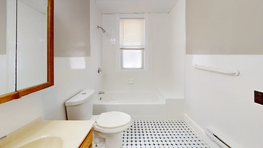 1 bed, 1 bath apartment for rent at 23 Endicott Ave Unit 1F, Revere — photo 7 of 8
