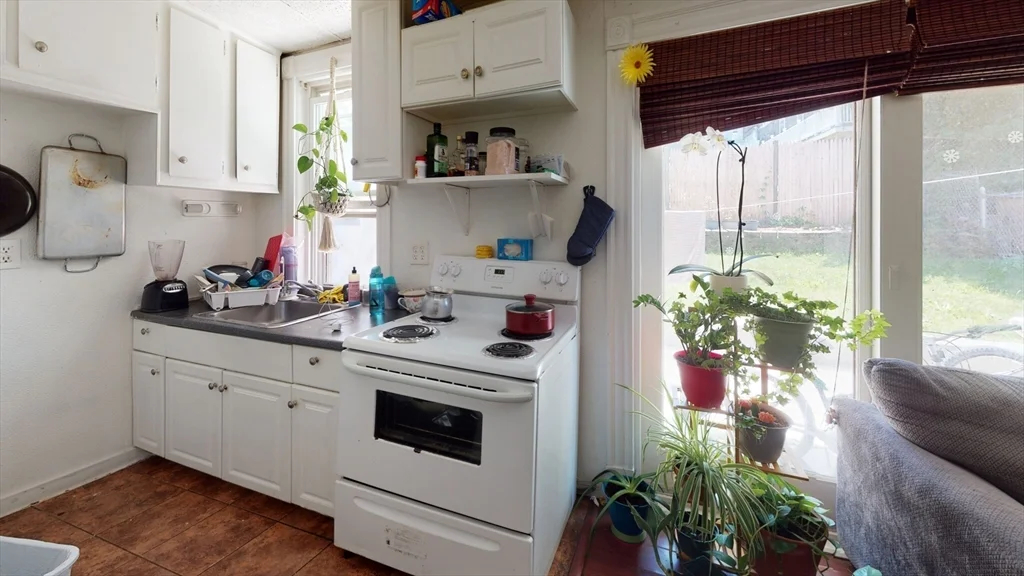 1 bed, 1 bath apartment for rent at 23 Endicott Ave Unit 4, Revere