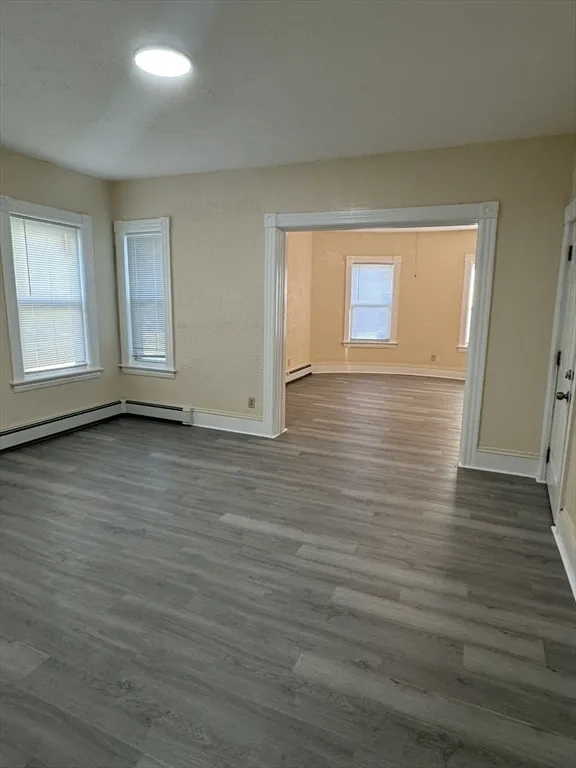 3 bed, 1 bath apartment for rent at 23 Endicott St Unit 2, Worcester — photo 7 of 13