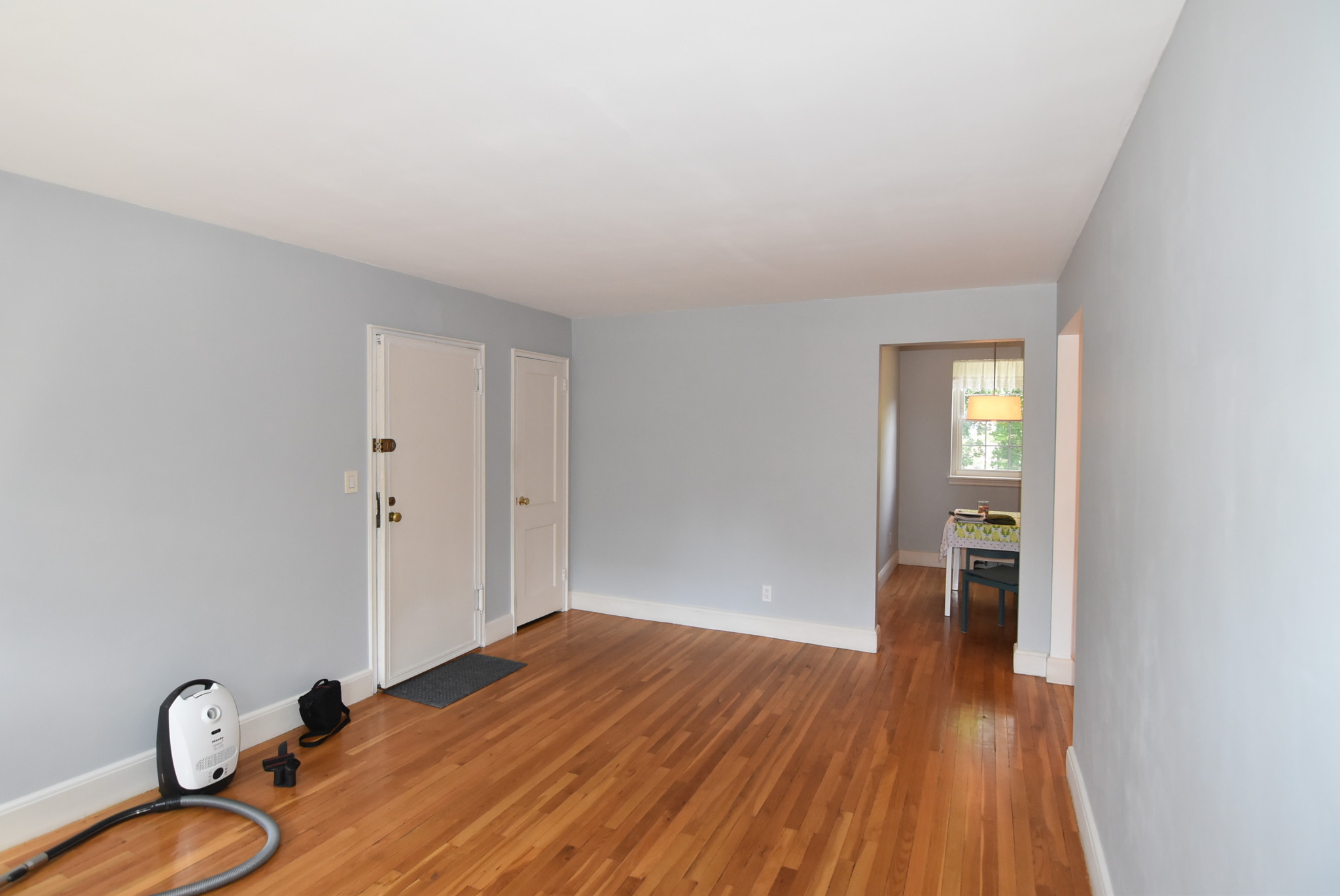 2 bed, 1 bath apartment for rent at 23 Englewood Ave Unit 4, Washington Square — photo 2 of 13