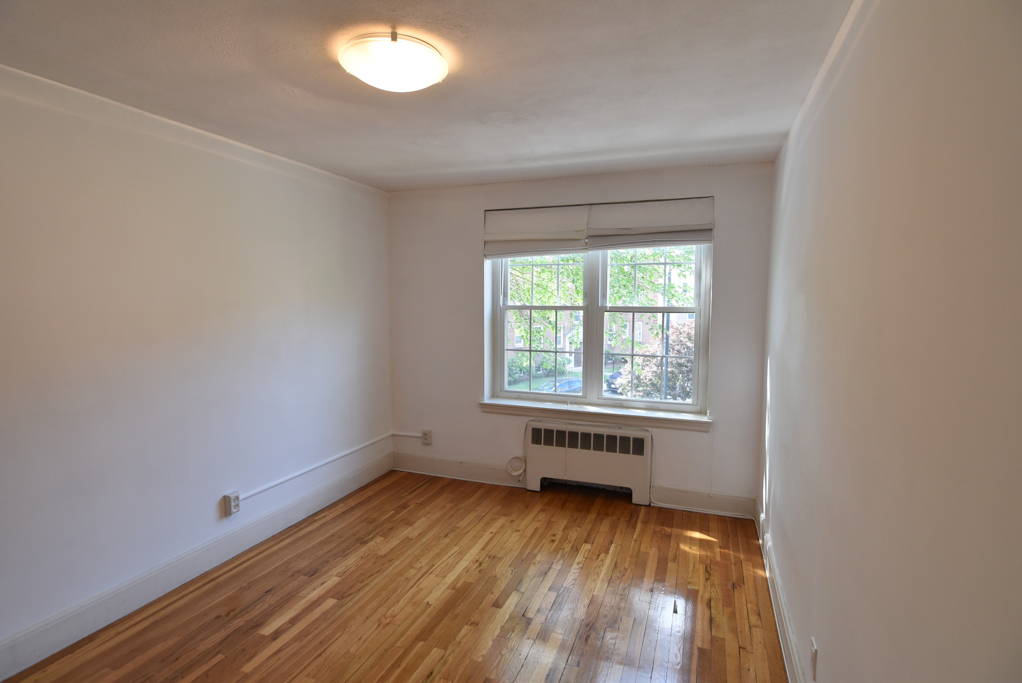 2 bed, 1 bath apartment for rent at 23 Englewood Ave Unit 4, Washington Square — photo 9 of 13