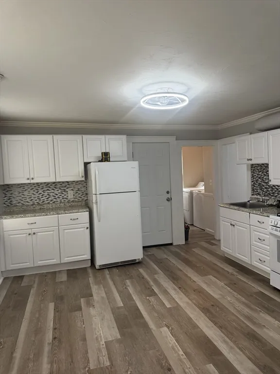 3 bed, 1 bath apartment for rent at 23 Everett Ave Unit 1, Webster — photo 9 of 9