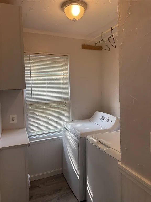3 bed, 1 bath apartment for rent at 23 Everett Ave Unit 1, Webster — photo 7 of 9